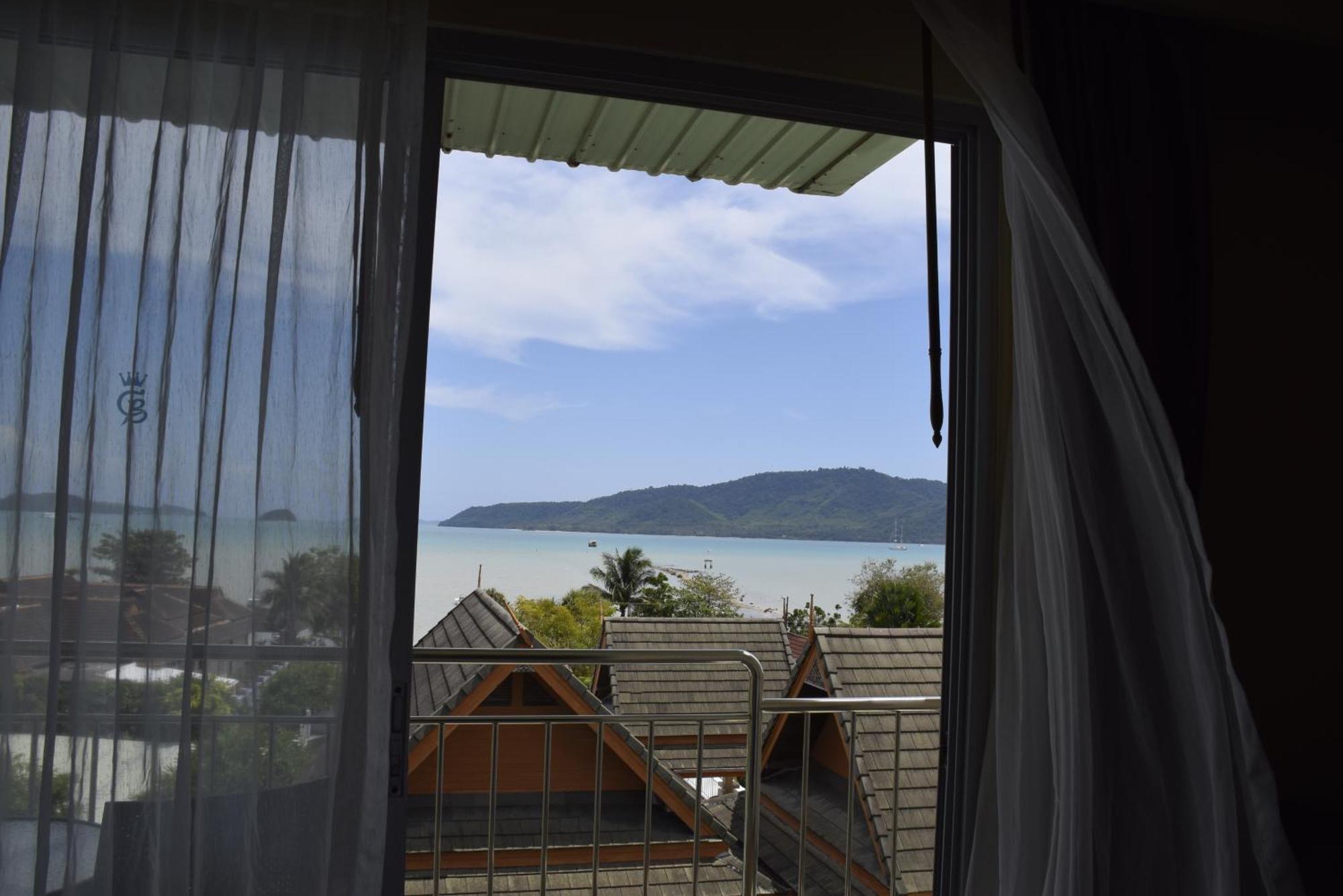 Blue Beach Grand Resort And Spa In Chalong Phuket By Dayuu Ban Saiyuan المظهر الخارجي الصورة