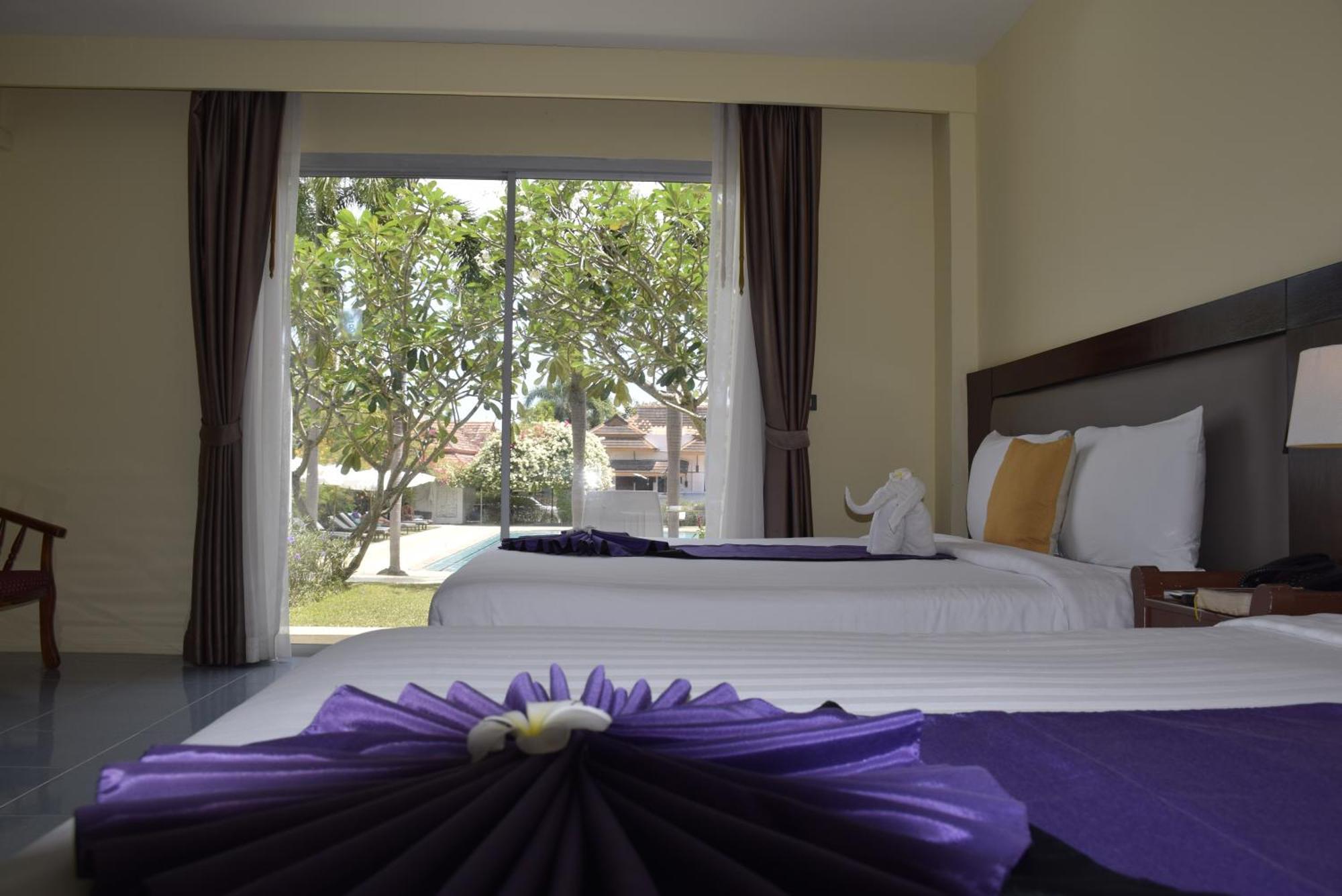 Blue Beach Grand Resort And Spa In Chalong Phuket By Dayuu Ban Saiyuan المظهر الخارجي الصورة