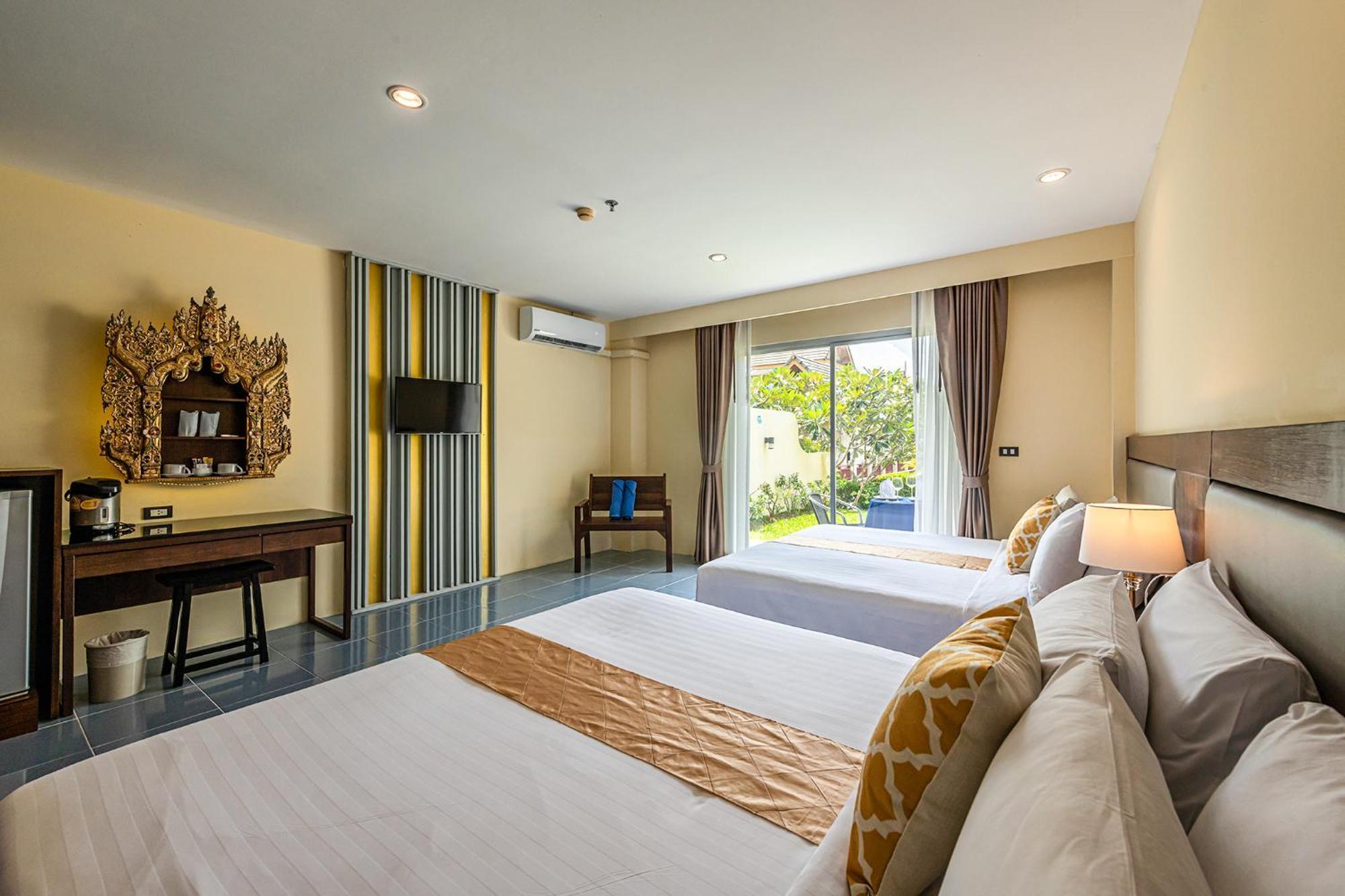 Blue Beach Grand Resort And Spa In Chalong Phuket By Dayuu Ban Saiyuan المظهر الخارجي الصورة