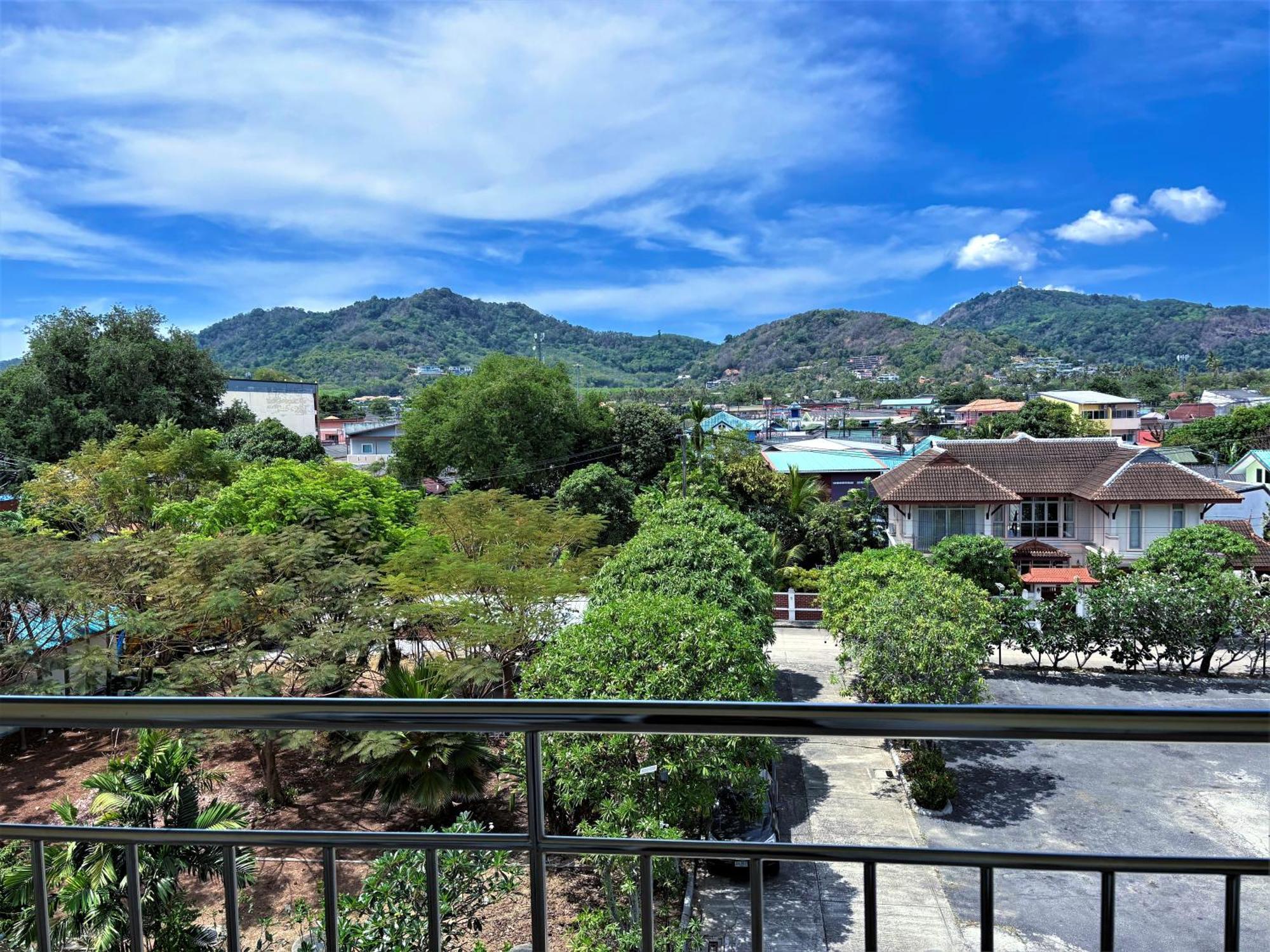 Blue Beach Grand Resort And Spa In Chalong Phuket By Dayuu Ban Saiyuan المظهر الخارجي الصورة